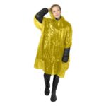 MP3357400 poncho de lluvia desechable de material reciclado con bolsa de almacenamiento amarillo pla 4