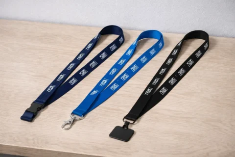 Lanyards sublimados o serigrafiados para empresas, ferias y eventos